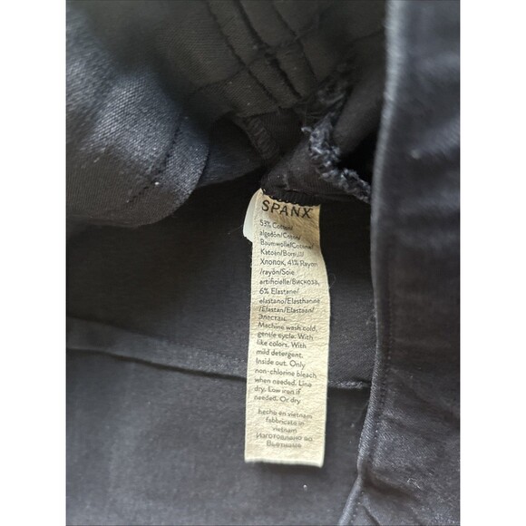 Spanx Pants Women’s Size Medium Navy Crop Slim Fit Classic Polished Stretch - Picture 5 of 8